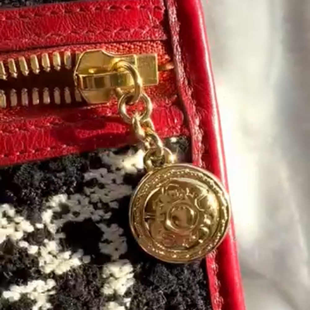 AUTHENTIC…LIMITED EDITION GUCCI Monogram Tweed Cl… - image 3